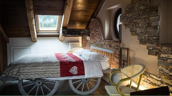 カヴール La Via' Bed & Breakfast エクステリア 写真